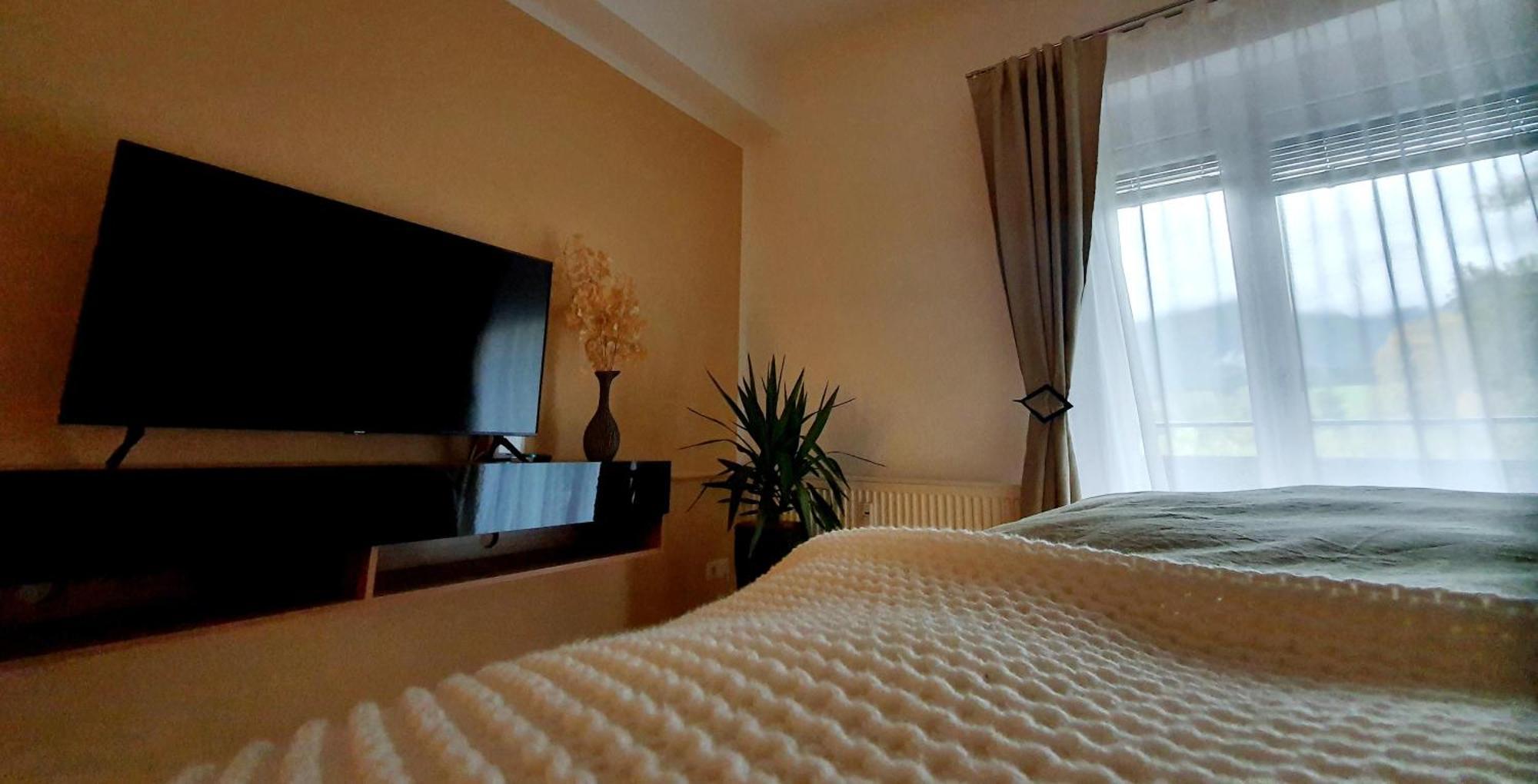 Ferienwohnung Blick Ins Gruene Rossleithen Luaran gambar