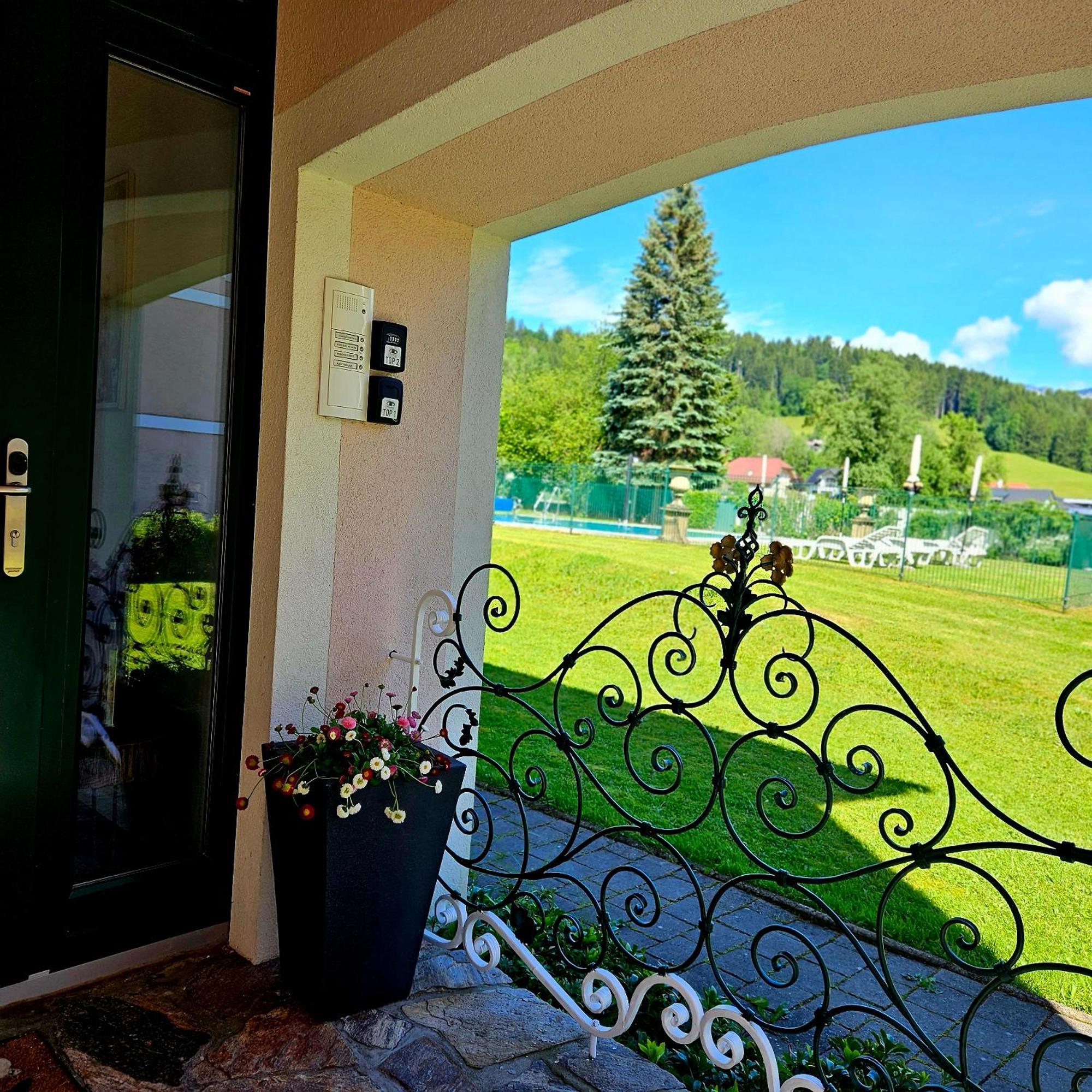 Ferienwohnung Blick Ins Gruene Rossleithen Luaran gambar